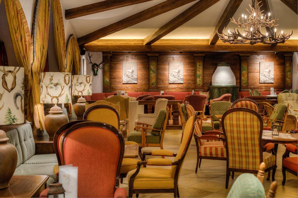 Hotel Jaegerwirt Kitzbühel Exterior foto